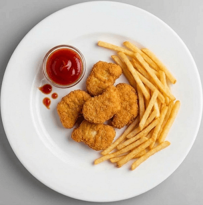 Kids Chicken Nuggets & Chips 